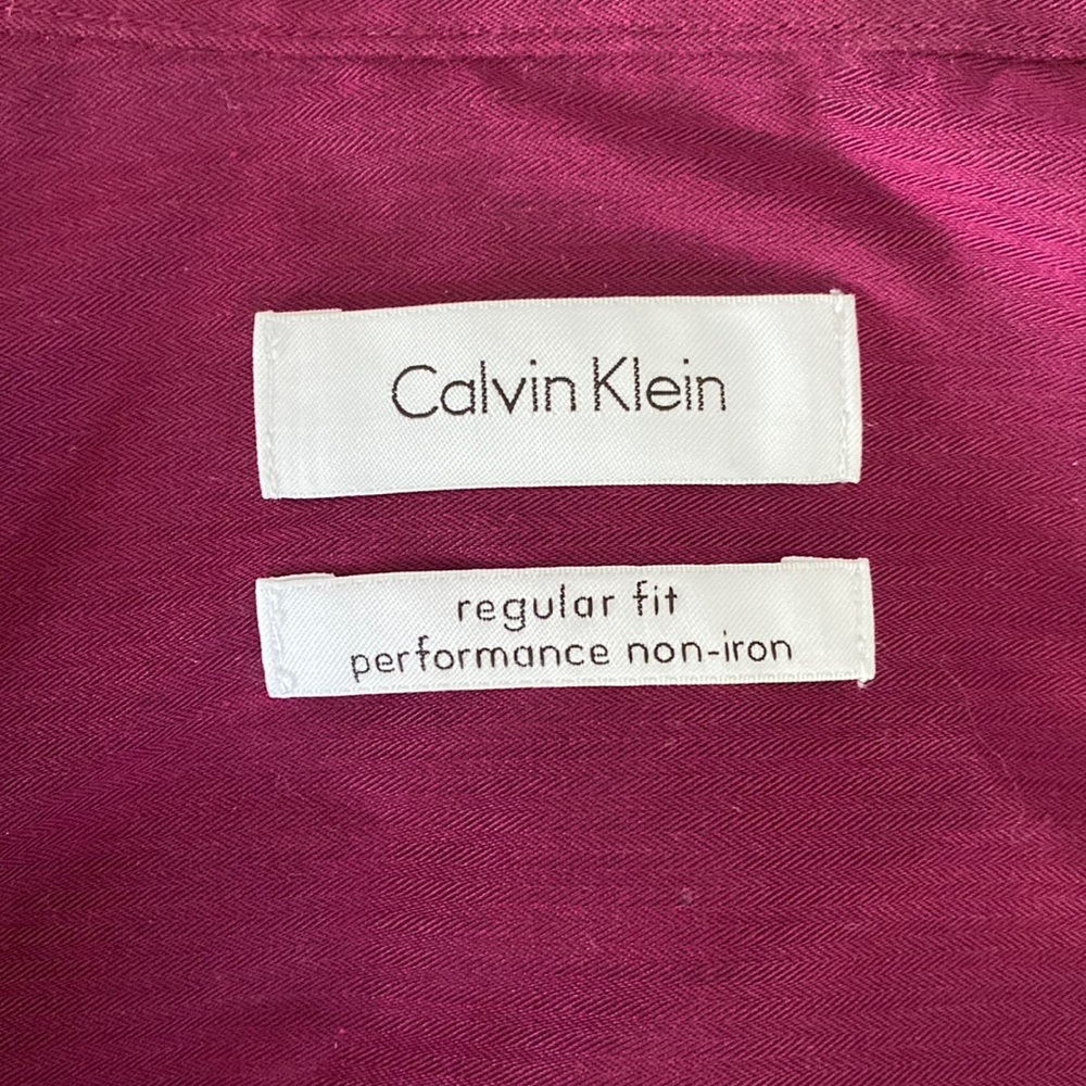 Calvin Klein Men’s Button Down - Maroon